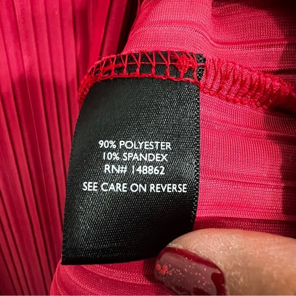 Torrid 3 3XL Red Velvet Pleated High Neck Pullover Party Event Festive Tank Top - Picture 8 of 9